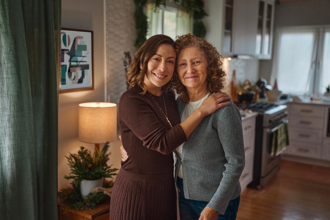 HI Daughter D18 12284 2 Large